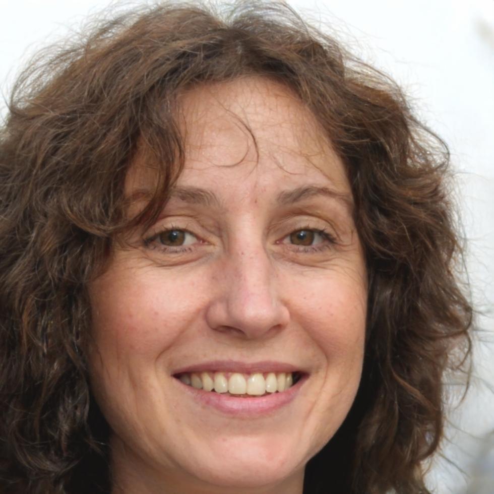 Directrice des partenariats Élise Moreau